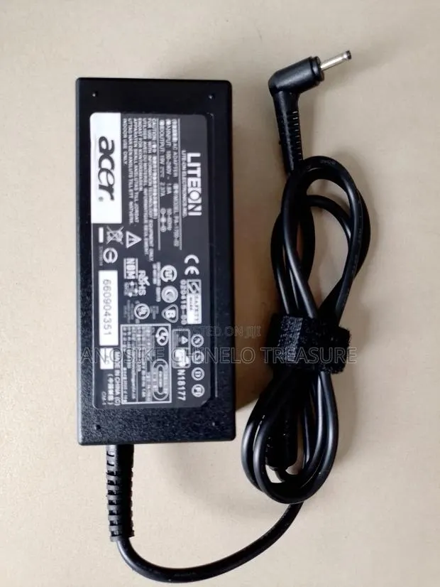 Acer Chromebook Laptop Charger · Photo 1