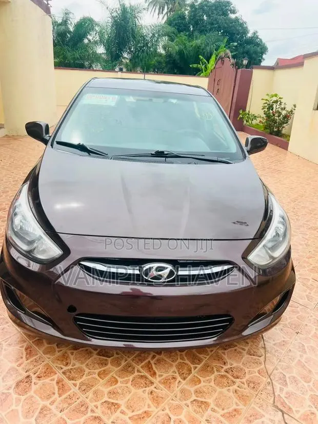 Hyundai Accent 2016 Brown · Photo 1
