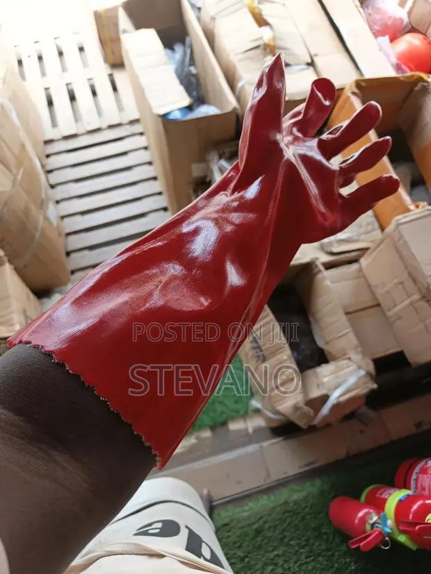 P.V.C Gloves (16inc) · Photo 1