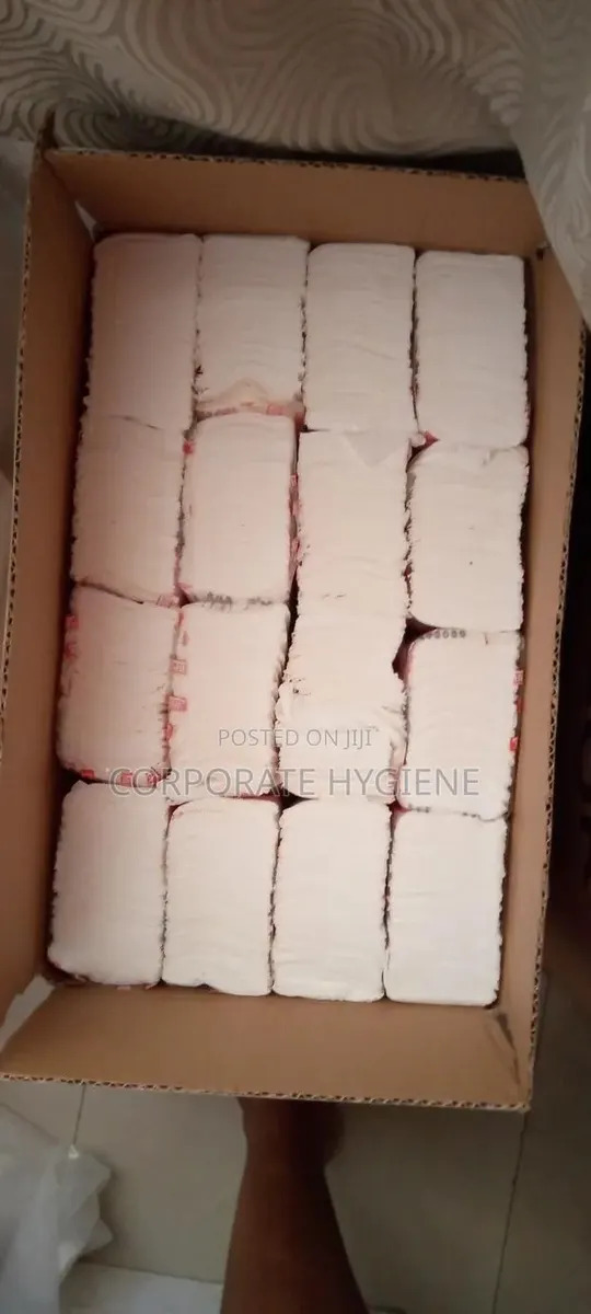 Z-Fold Tissue · Photo 1
