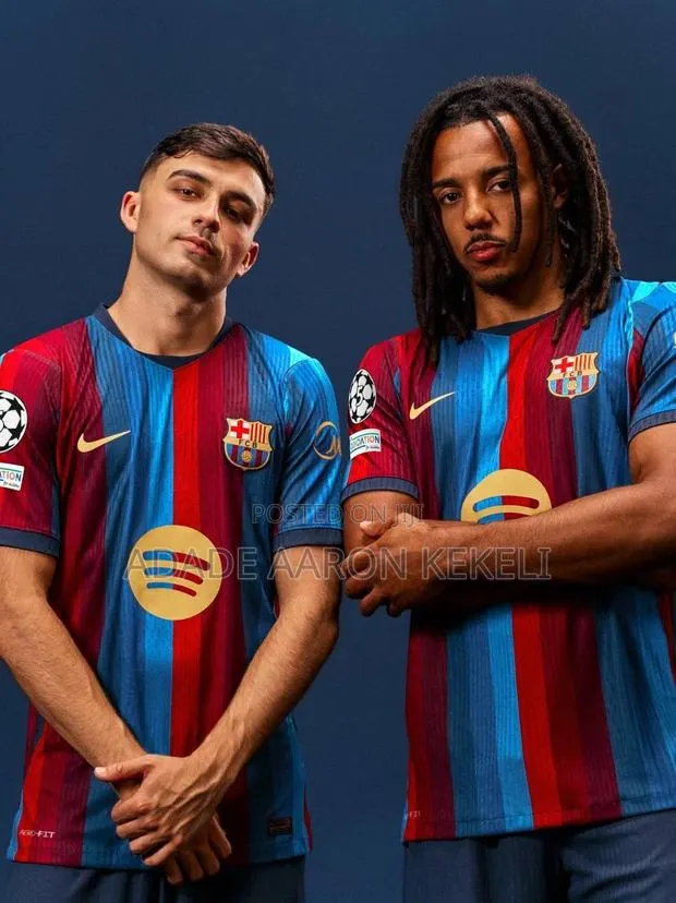 Barcelona Clubs Jersey (Authentic) · Photo 1
