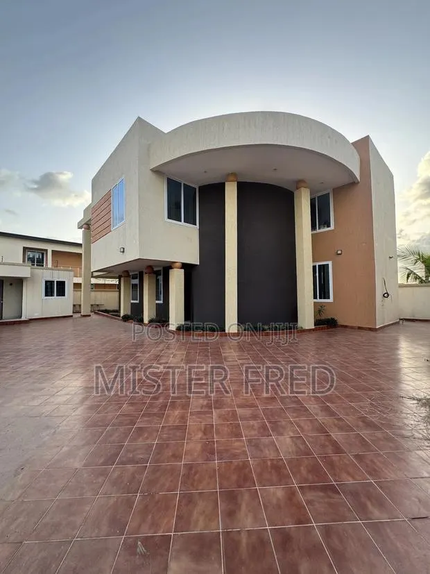 4bdrm House in Pokuase Ablekuma Rd for sale · Photo 1