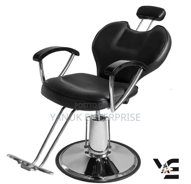 945 Barbering Chair · Photo 3