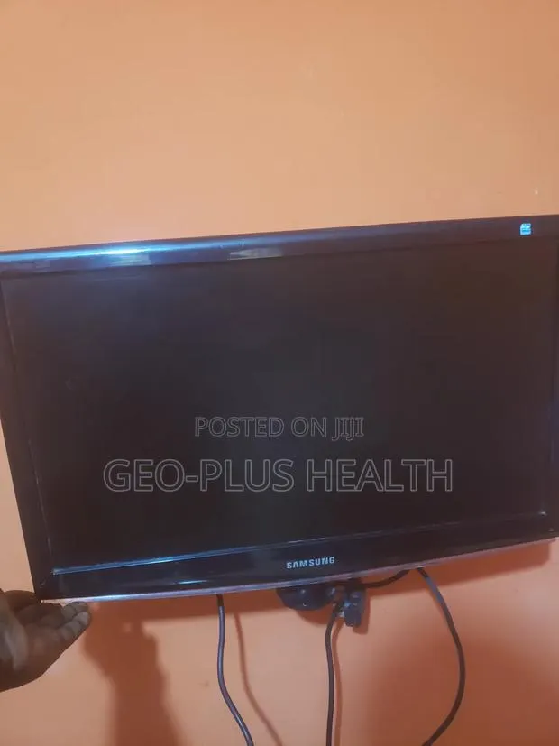 Samsung Syncmaster 2333 Monitor 23 Inces · Photo 1