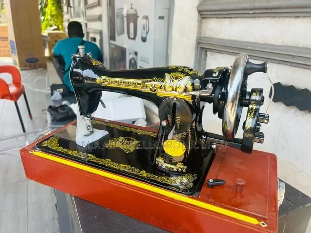 Sowing Machine Butterfly · Photo 1