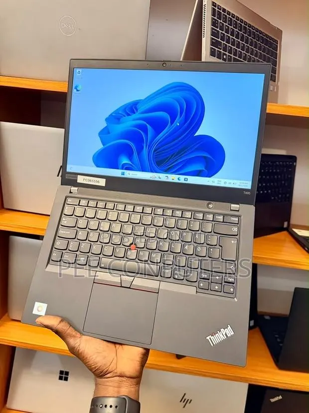 Laptop Lenovo ThinkPad t495s 8GB AMD Ryzen 5 SSD 256GB · Photo 1