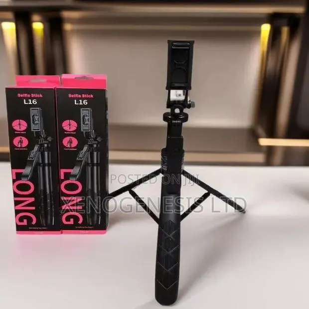L16 Selfie Stick Tripod · Photo 1