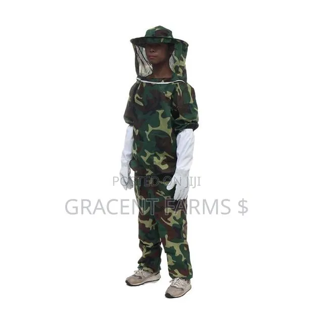 1-zipper Army Green Camouflage Cowboy Beesuit (Top And Trouser Model) · Photo 1