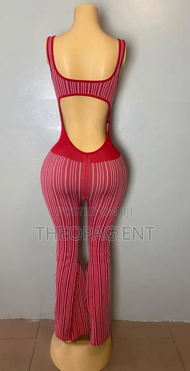 Trendy Red Stretch Knit Jumpsuit for Women · Photo 1