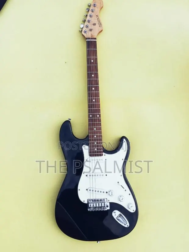 Elevation Stratocaster Electric Guitar · Photo 1