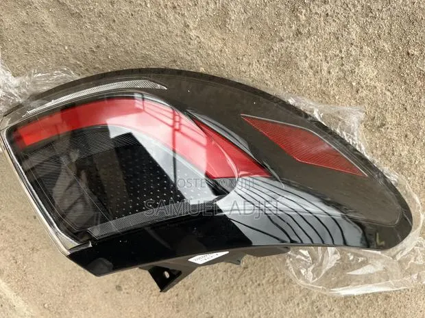 Honda HRV-23 to 25 Tail Light Led · Photo 1