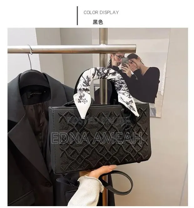 Dior Handbag · Photo 1