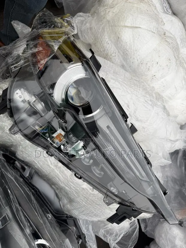 Mazda CX5 2019 Headlights Available · Photo 1