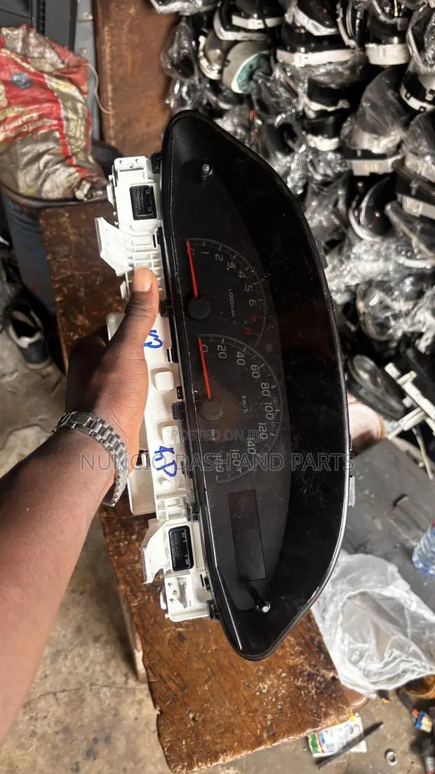 Meter Board Toyota Vitz 2010 · Photo 1