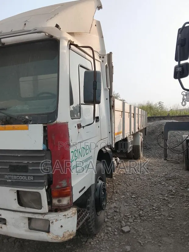 Volvo Truck FL10 · Photo 1