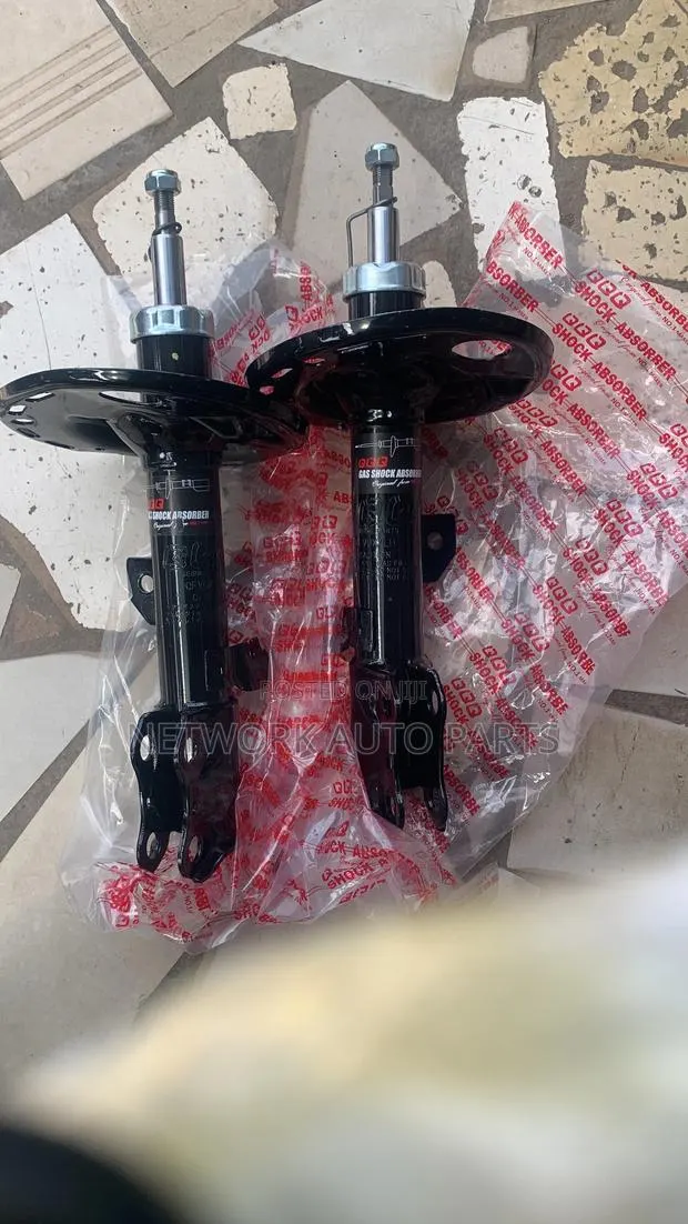 Toyota Voxy Front Shocks · Photo 1