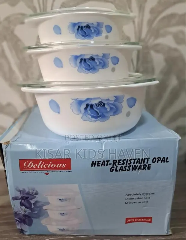 3 Pieces Pyrex Bowl Set ( Reduced to Clear) · Photo 1