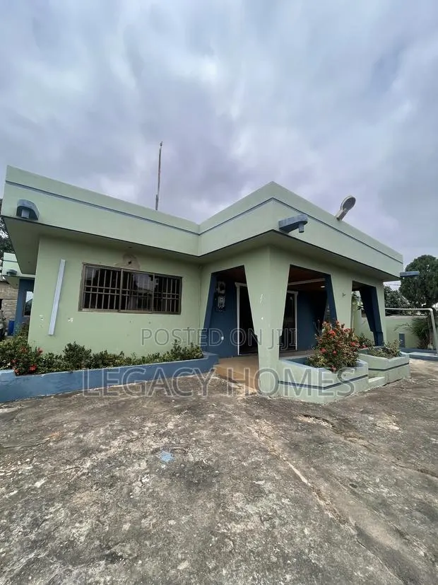 4bdrm House in Taifa, Station Area for rent · Photo 1