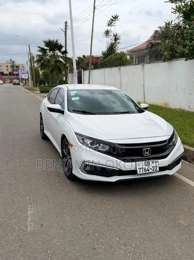 Honda Civic 2019 White · Photo 1