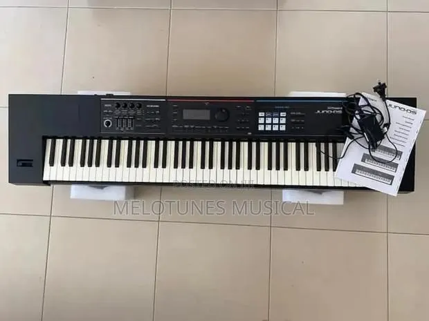Roland Ds88 88-Key Professional Keyboard · Photo 1