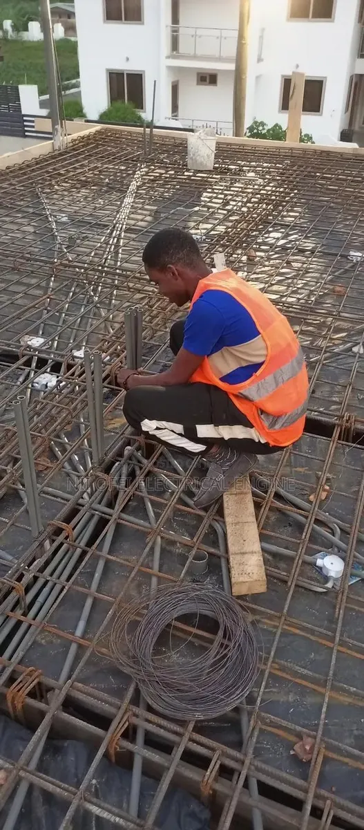 Electrician · Photo 1