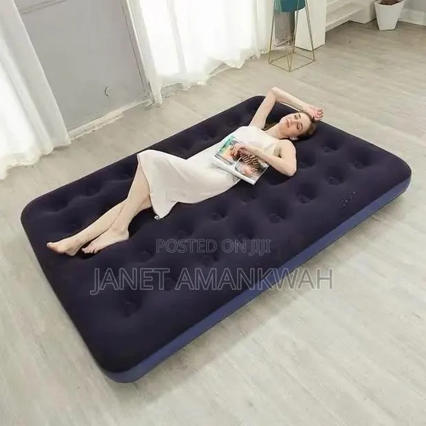 Waterproof Inflatable Mattress · Photo 1