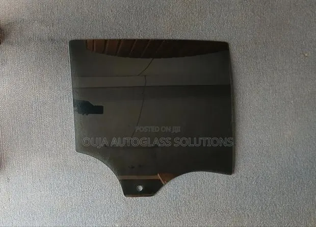 2019 BMW X4 (G02) Rear Left Door Glass Available · Photo 1