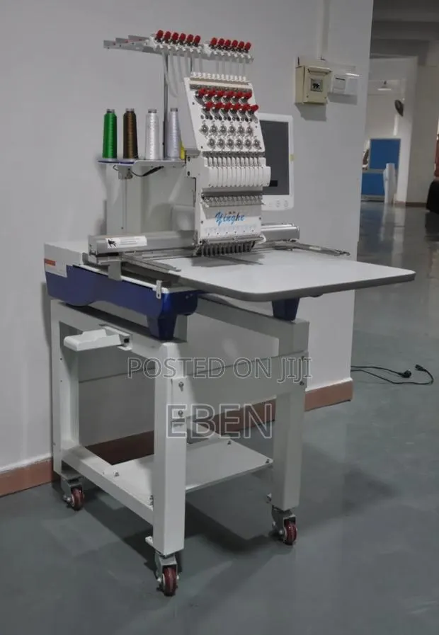 Single Head Embroidery Machine · Photo 1