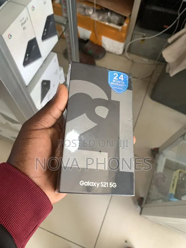 New Samsung Galaxy S21 5G 128 GB Blue · Photo 1