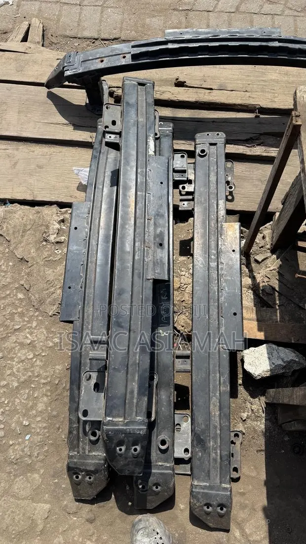 Hyundai Elantra 2011,2012,2013,2014,2015,2016 Front Reinforcement Bar · Photo 1