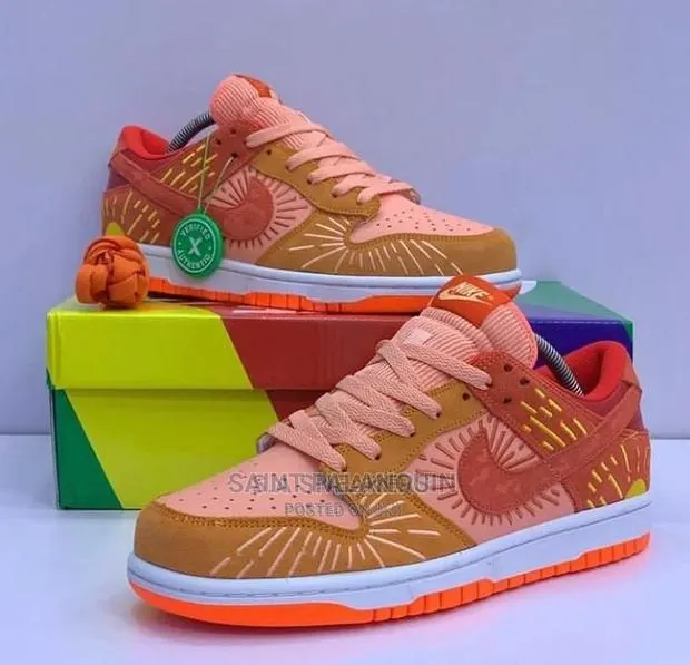 Nike Dunks · Photo 1