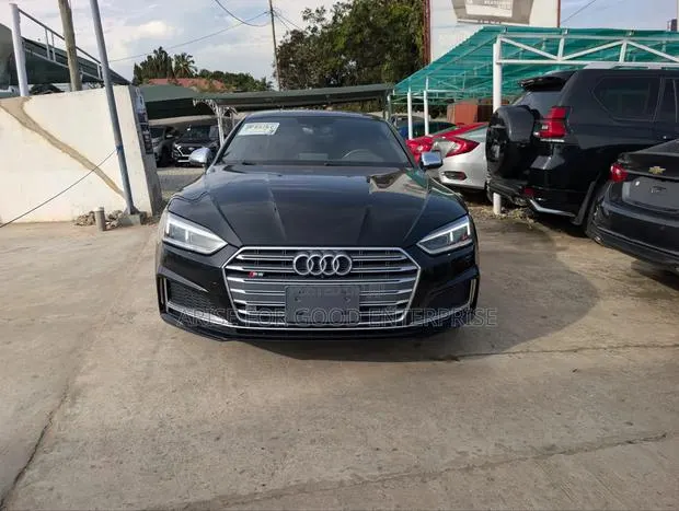 Audi S5 3.0T Premium AWD quattro Sportback 2019 Black