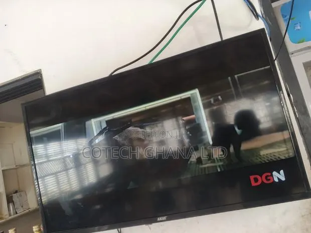 Akai Digital 40 Inches TV · Photo 1