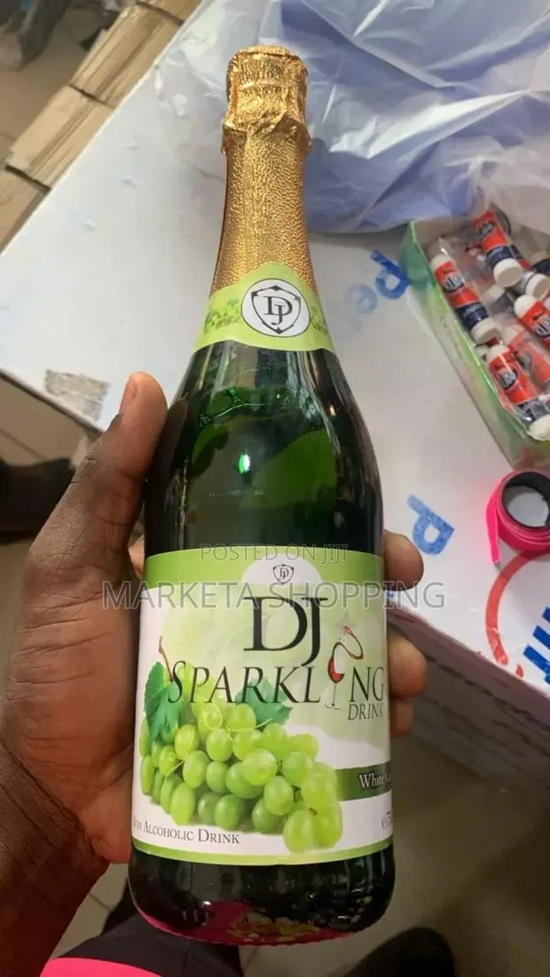 DJ Sparkling Drink White Grapes 750ml · Photo 1