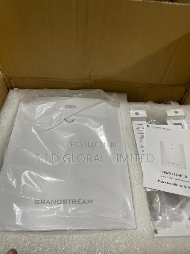 Grandstream in-Wall Ax3000: Discreet, Powerful Networking · Photo 1