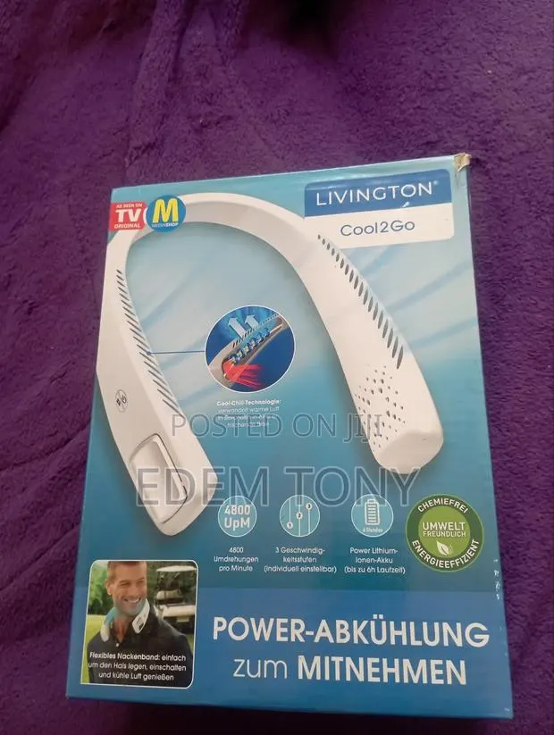 The Livington Cool2Go Wearable Personal Neck Fan · Photo 1