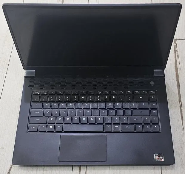 Laptop Dell Alienware M15X 32GB AMD Ryzen 9 SSD 1T · Photo 1