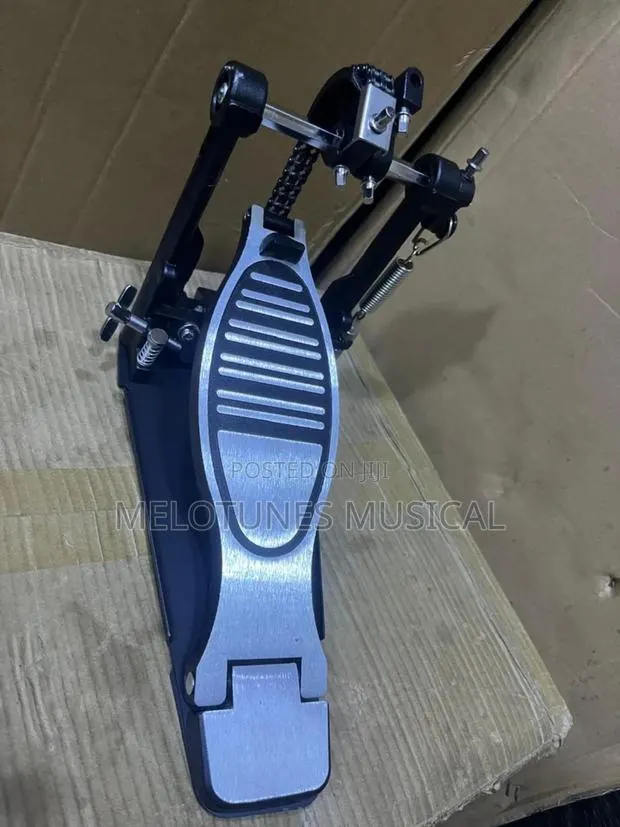 Double Bass Drum Pedal · Photo 1
