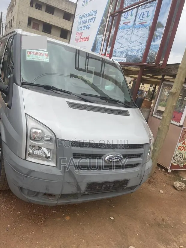 Ford Transit 2012 White · Photo 1