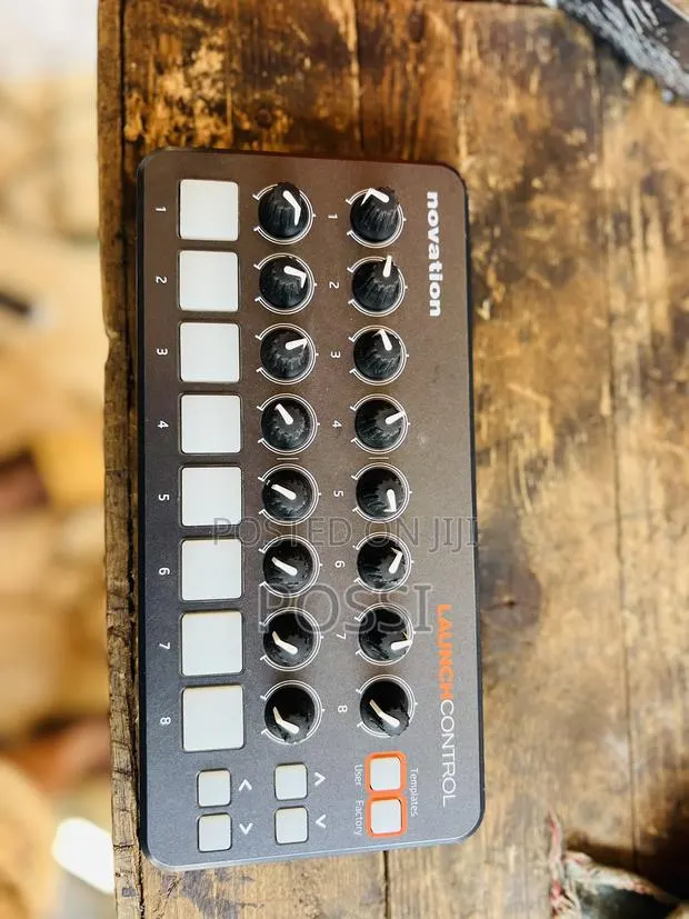 The Novation Launch Control Xl (Mk3) ( Midi Controller ) · Photo 1