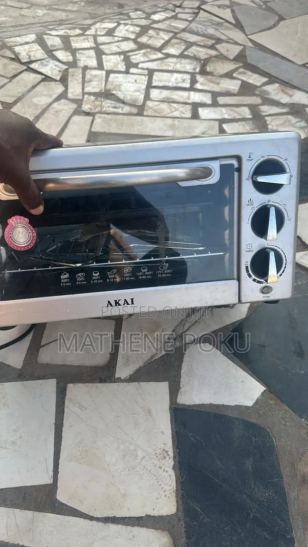 22 Liters Akai Electric Oven · Photo 1