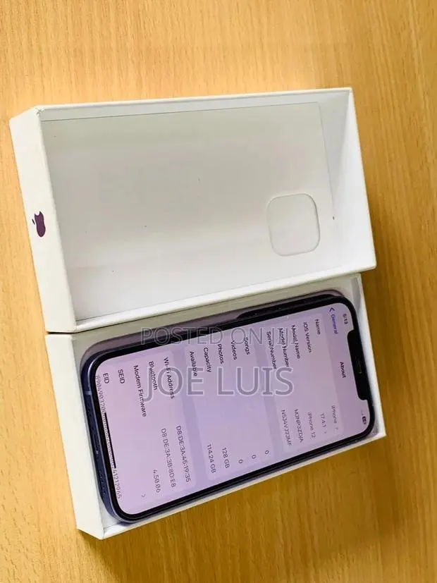New Apple iPhone 12 128 GB White · Photo 1