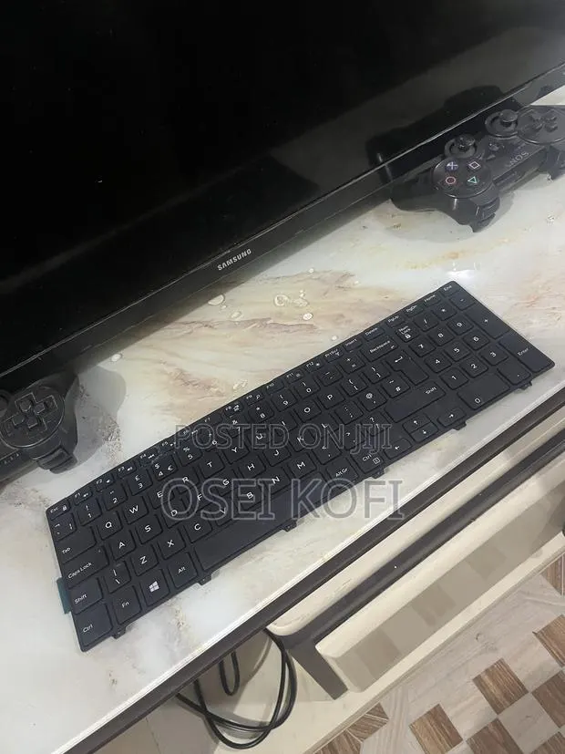Dell Laptop 3500,3510,3590 Keyboard · Photo 1