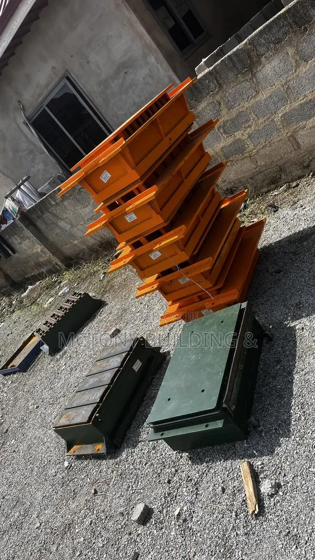 Industrial Block Machine Parts · Photo 1