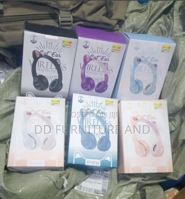 P47m Cat Ear RGB Wireless Headphones · Photo 1