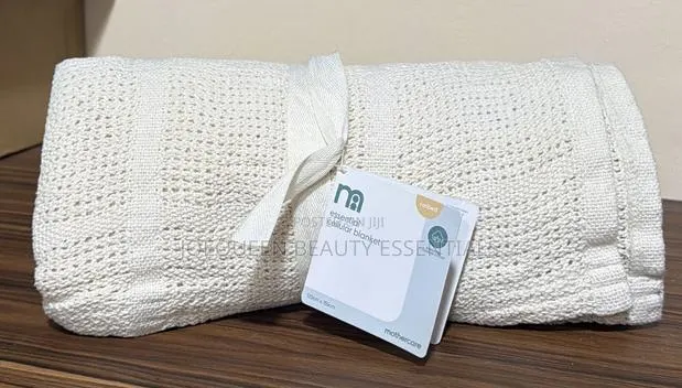 Essential Cellular Blanket · Photo 2