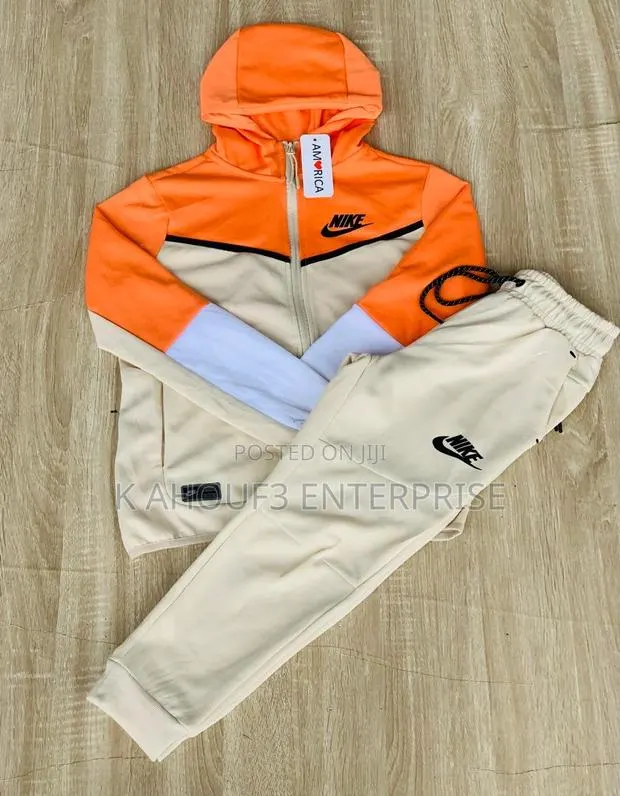 Nike Hoodies for Kids · Photo 1