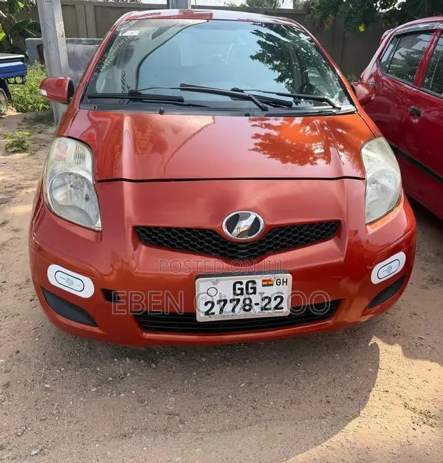 Toyota Vitz 2010 · Photo 1