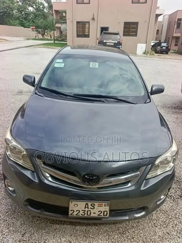 Toyota Corolla LE 4dr Sedan (1.8L 4cyl 4A) 2010 Gray