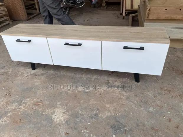 5feet Long Tv Stand · Photo 1